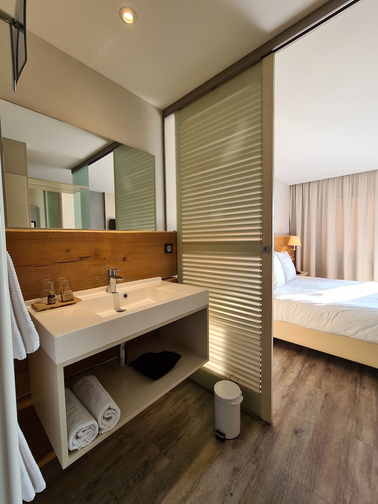 غرفة سوبيريور بسريرين منفصلين، Maison Jenny Hotel Restaurant & Spa 5/5