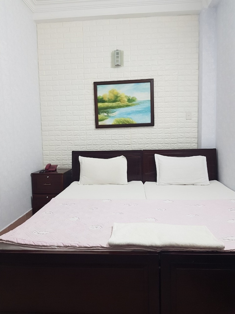Hong Vinh Hotel 26/54