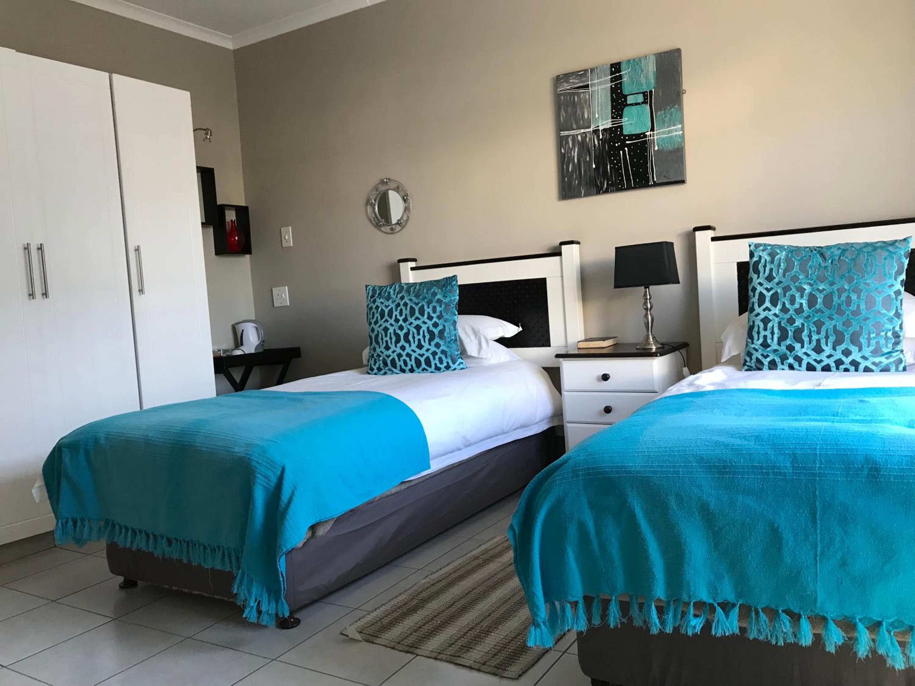 غرفة بسريرين منفصلين، Mount Currie Inn 3/9