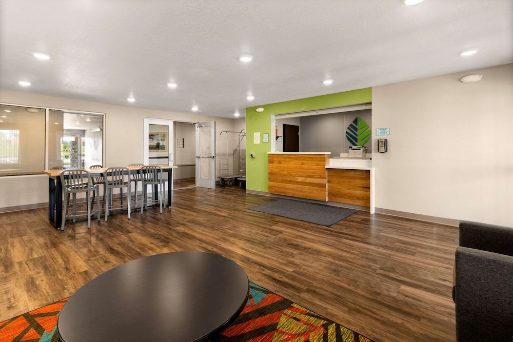 WoodSpring Suites Bowling Green I-65 8/15