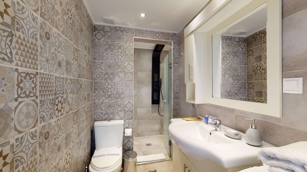 Acrotel Athena Villas 50/50