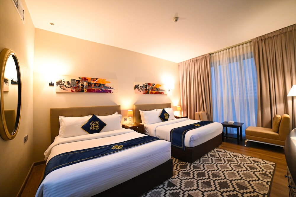 Seven Seas Hotel 25/68