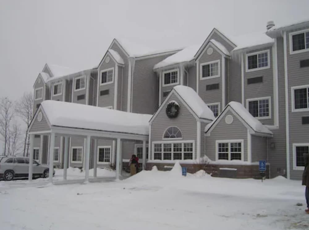 Microtel Inn By Wyndham Parry Sound 1/24