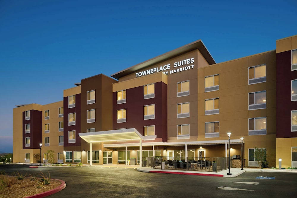TownePlace Suites by Marriott Ridgecrest 1/50