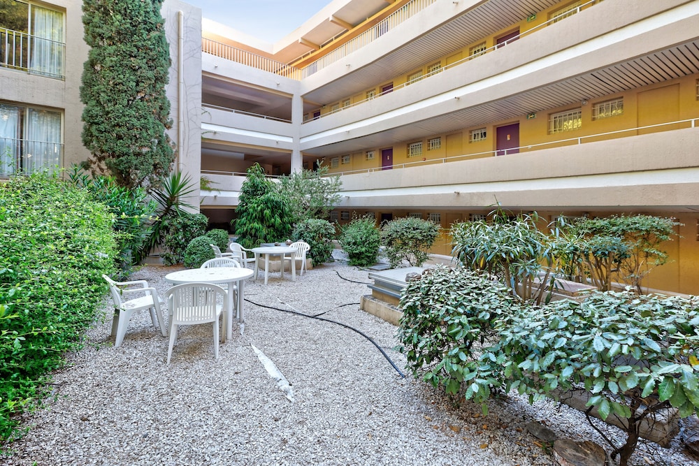 Residence Maeva Bandol Port 33/38