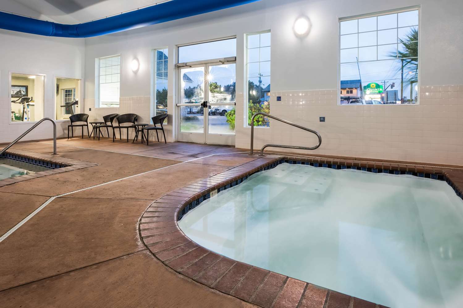 La Quinta Inn Suites By Wyndham Newport 20/40