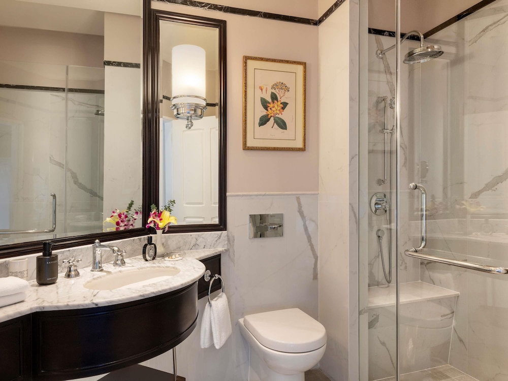 Raffles Grand Hotel D Angkor Hotel 49/50