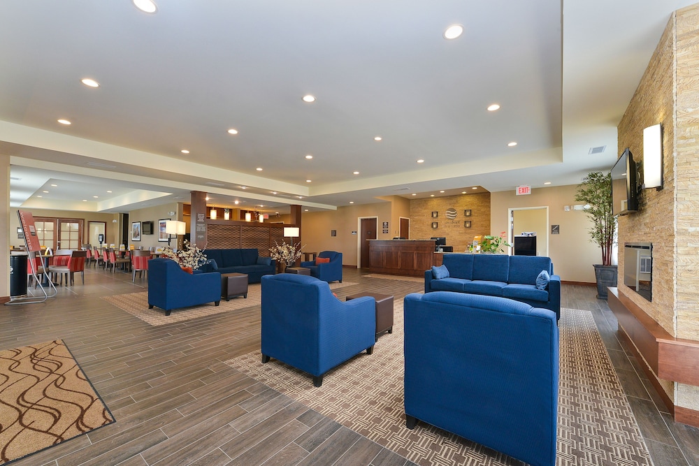 Comfort Inn and Suites Avera Southwest Sioux Falls SD 7/37