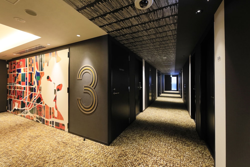Quintessa Hotel Fukuoka Tenjin Comic & Books 22/37