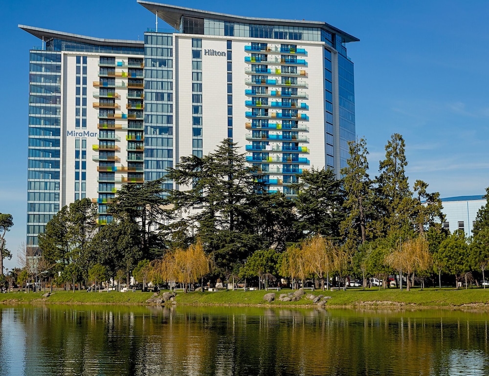 MiraMar Luxury Residences 78/86
