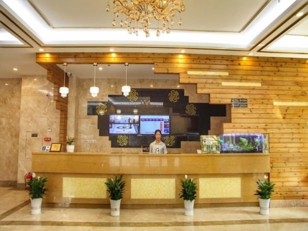 Greentree Inn Zhuhai Mingzhu Station Express Hotel 5/27