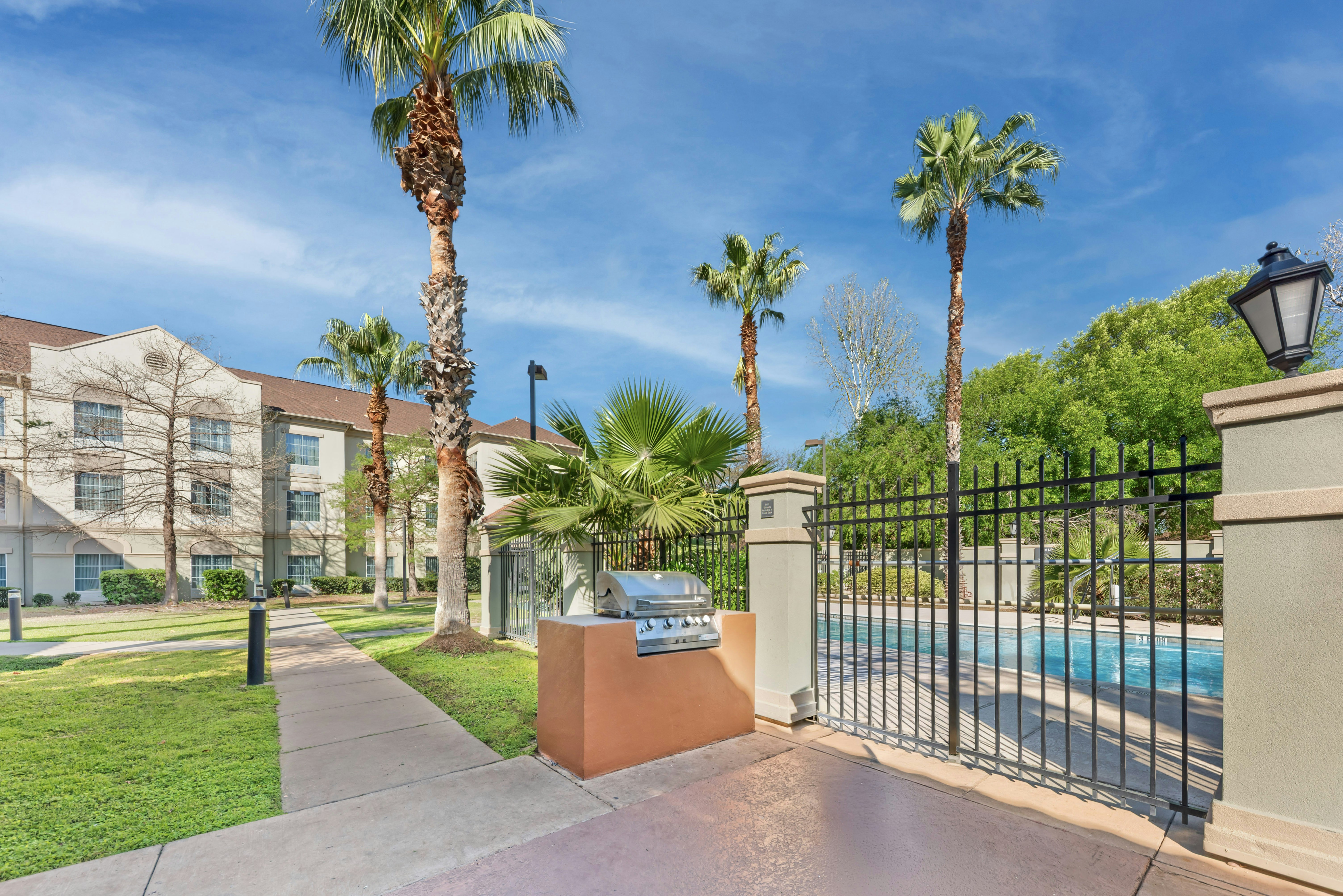 Homewood Suites by Hilton Laredo at Mall del Norte 71/75