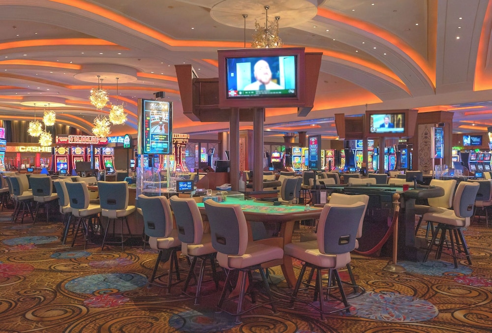 Blue Chip Casino Hotel And Spa 44/47