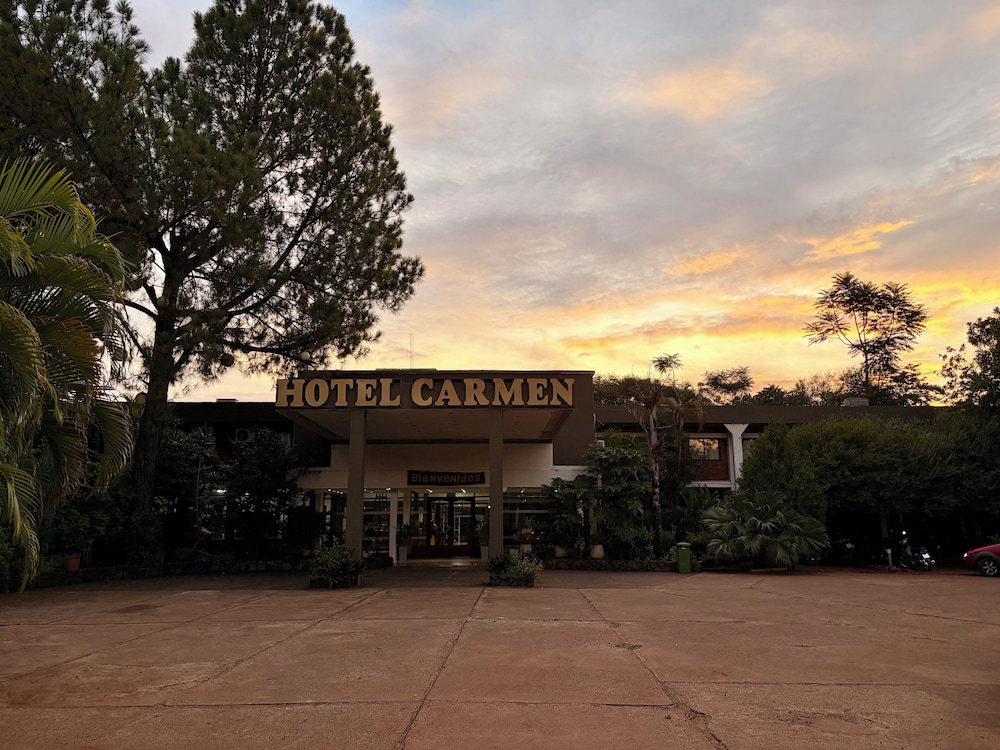 Carmen Hotel 4/100