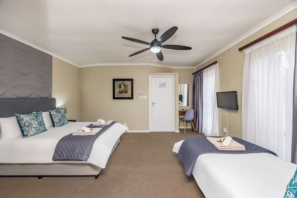 Plattekloof Premium Lodge 7/50