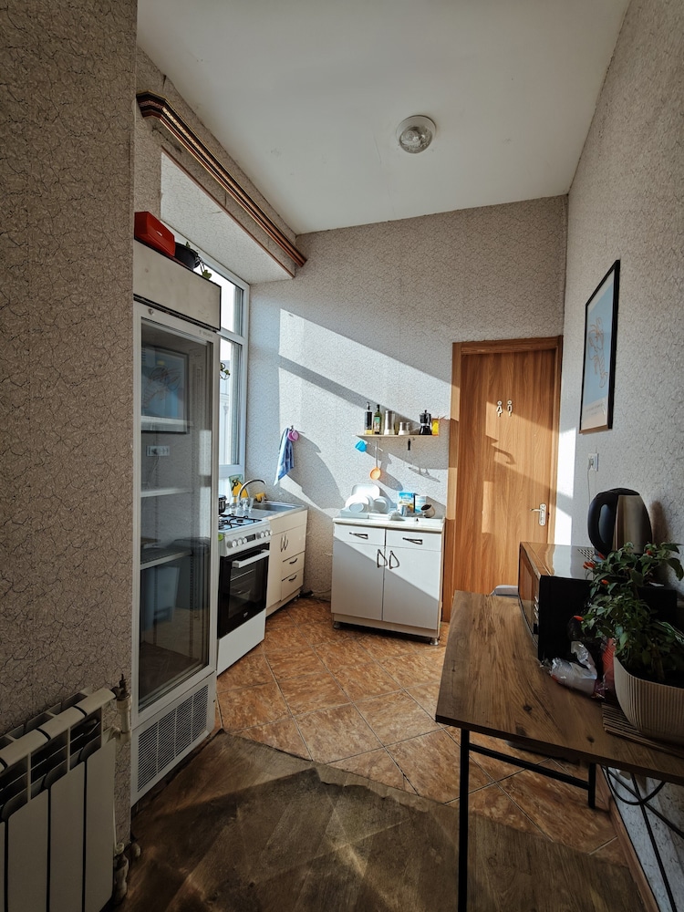 Friendly Hotel 28/50