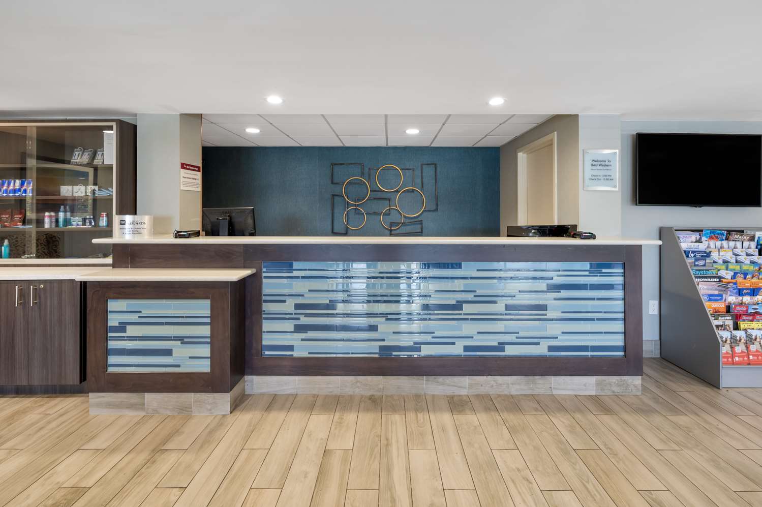 Best Western Plus Alexandria / Fort Belvoir 2/40