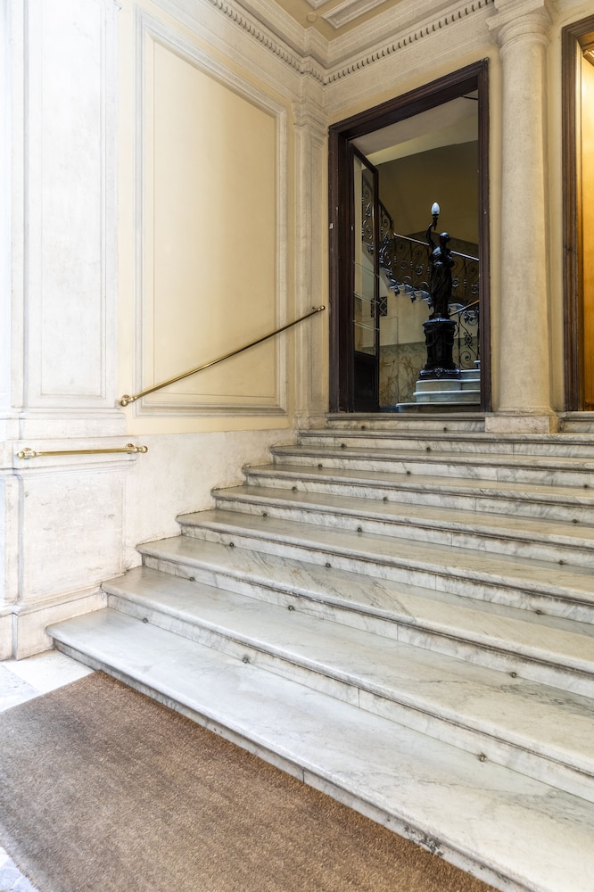 Hotel Donna Francesca 31/43