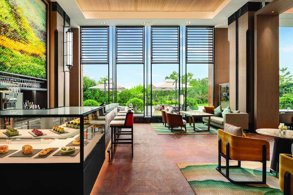 Shangri-La Putian 35/50