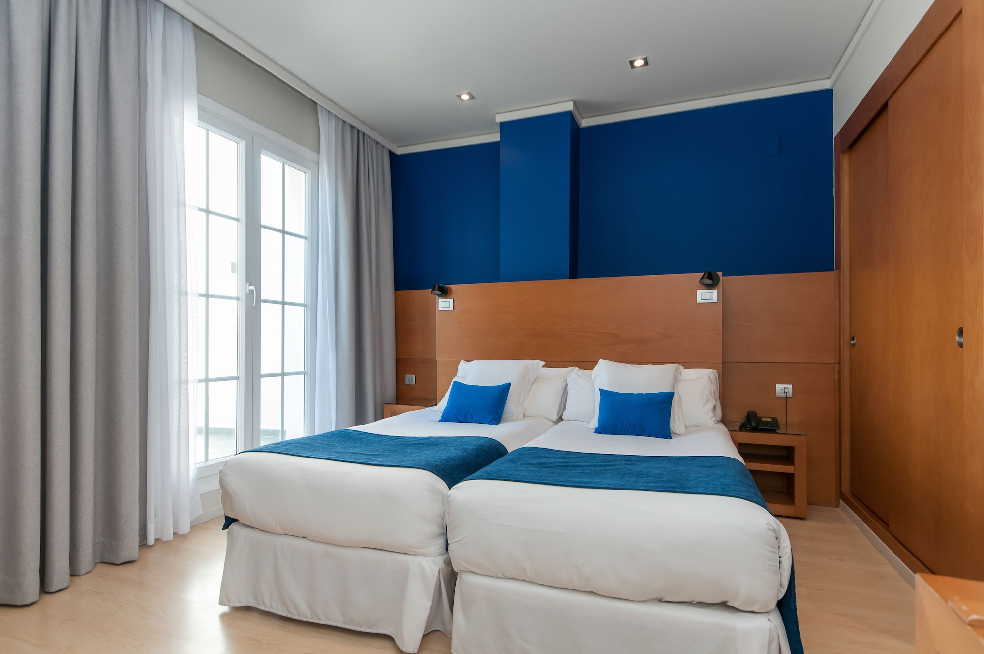 SUPERIOR, SINGLE, DOUBLE BED, TERRACE