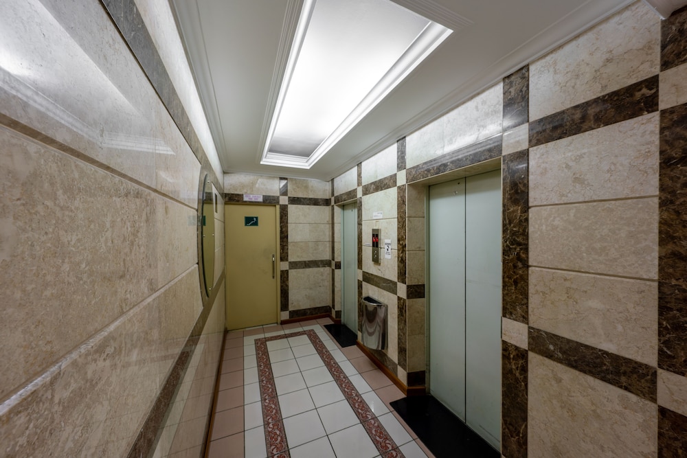 Hotel Marcopolo Jakarta 43/83