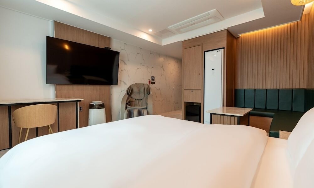 جناح بسرير كوين، Jecheon Hound Hotel 3/6