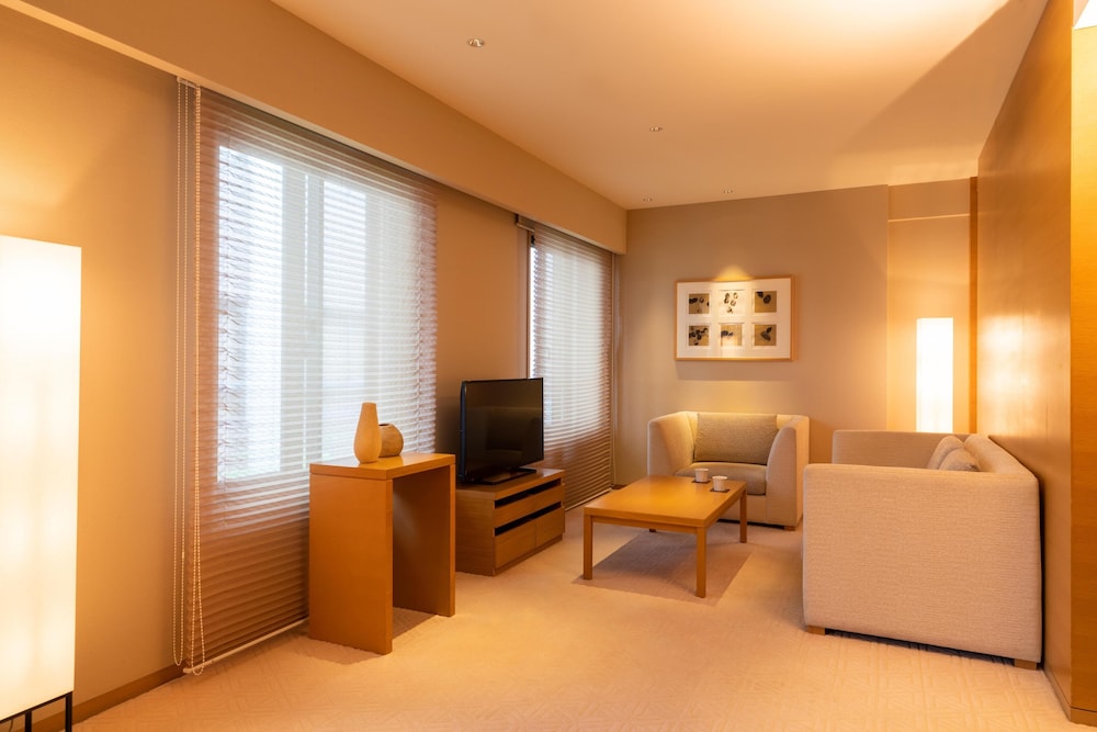 HYATT REGENCY KYOTO 54/72