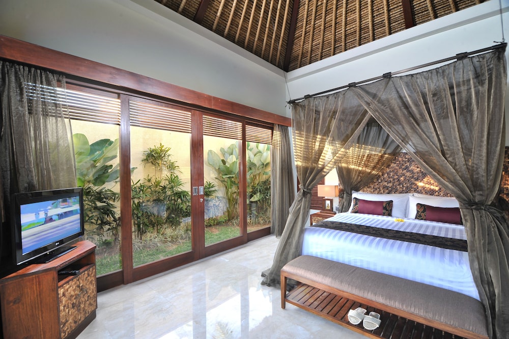 Mahagiri Villa And Spa Dreamland 17/71