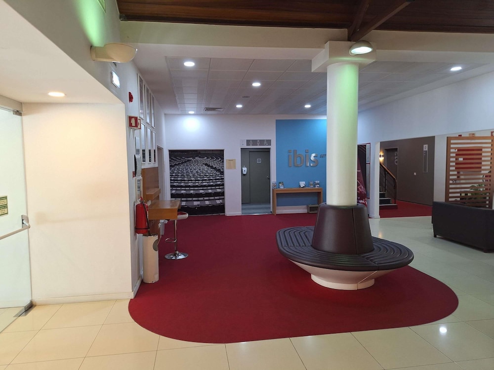 Ibis Setubal 44/48