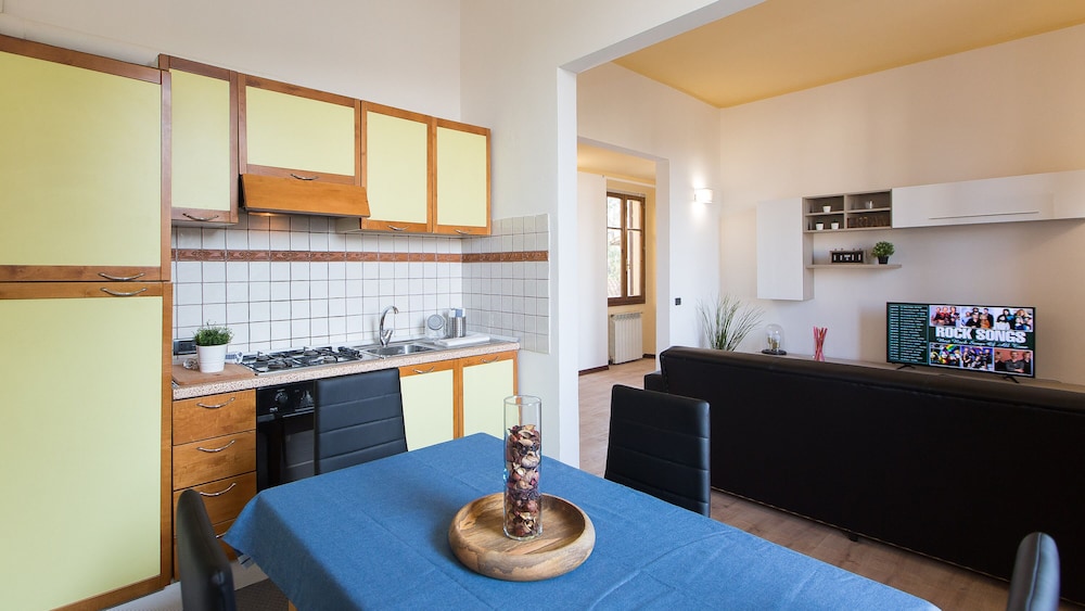 Rental In Rome Rosselli Palace Deluxe 4 Apartment 37/49