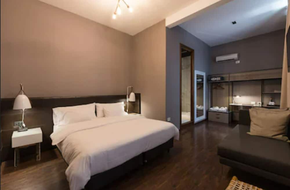 Azur Real Boutique Hotel 12/55