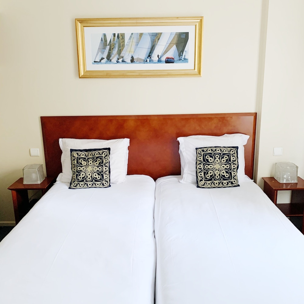 Hotel Bellevue Montmartre 24/48