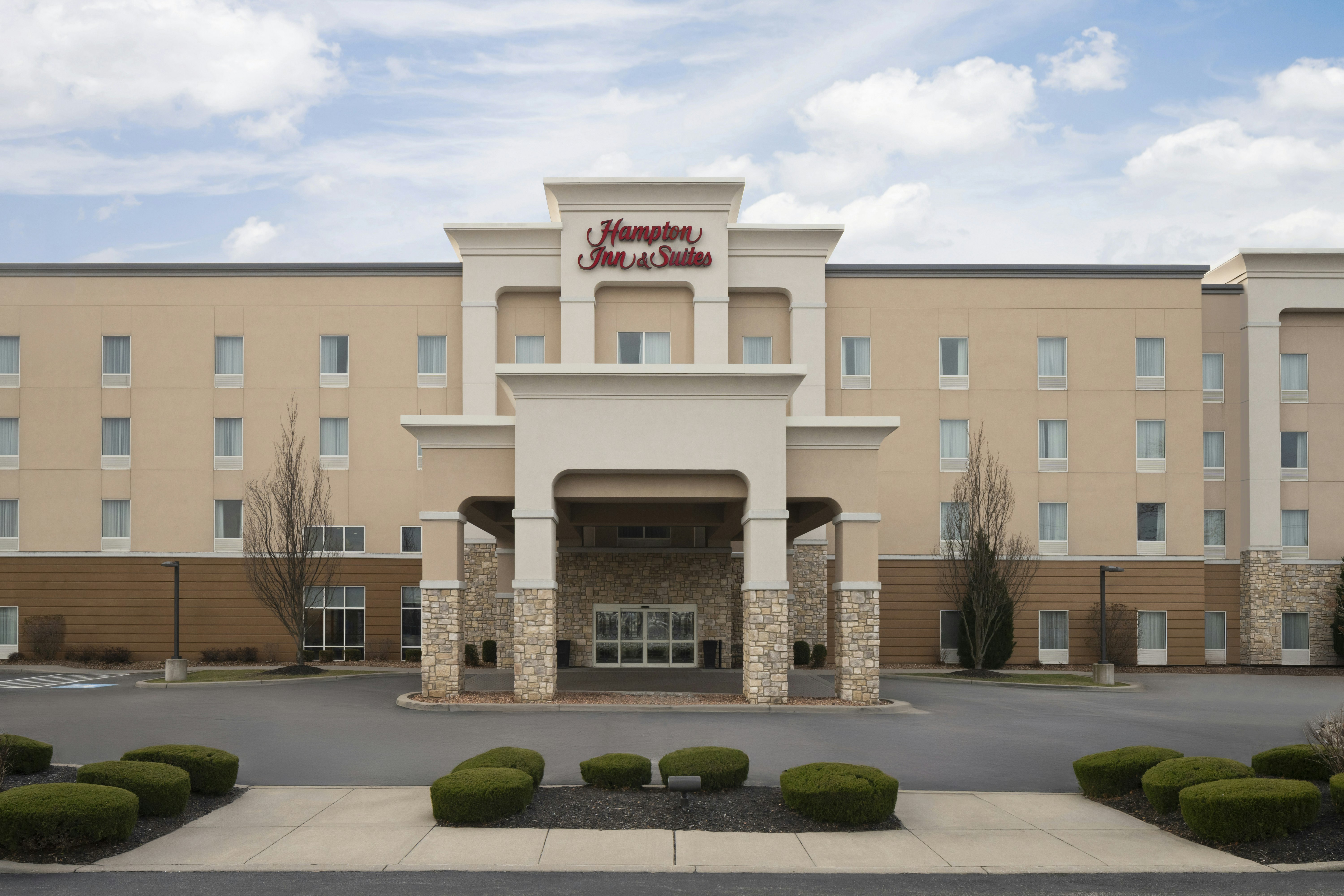 Hampton Inn And Suites Rochester/Henrietta 2/60