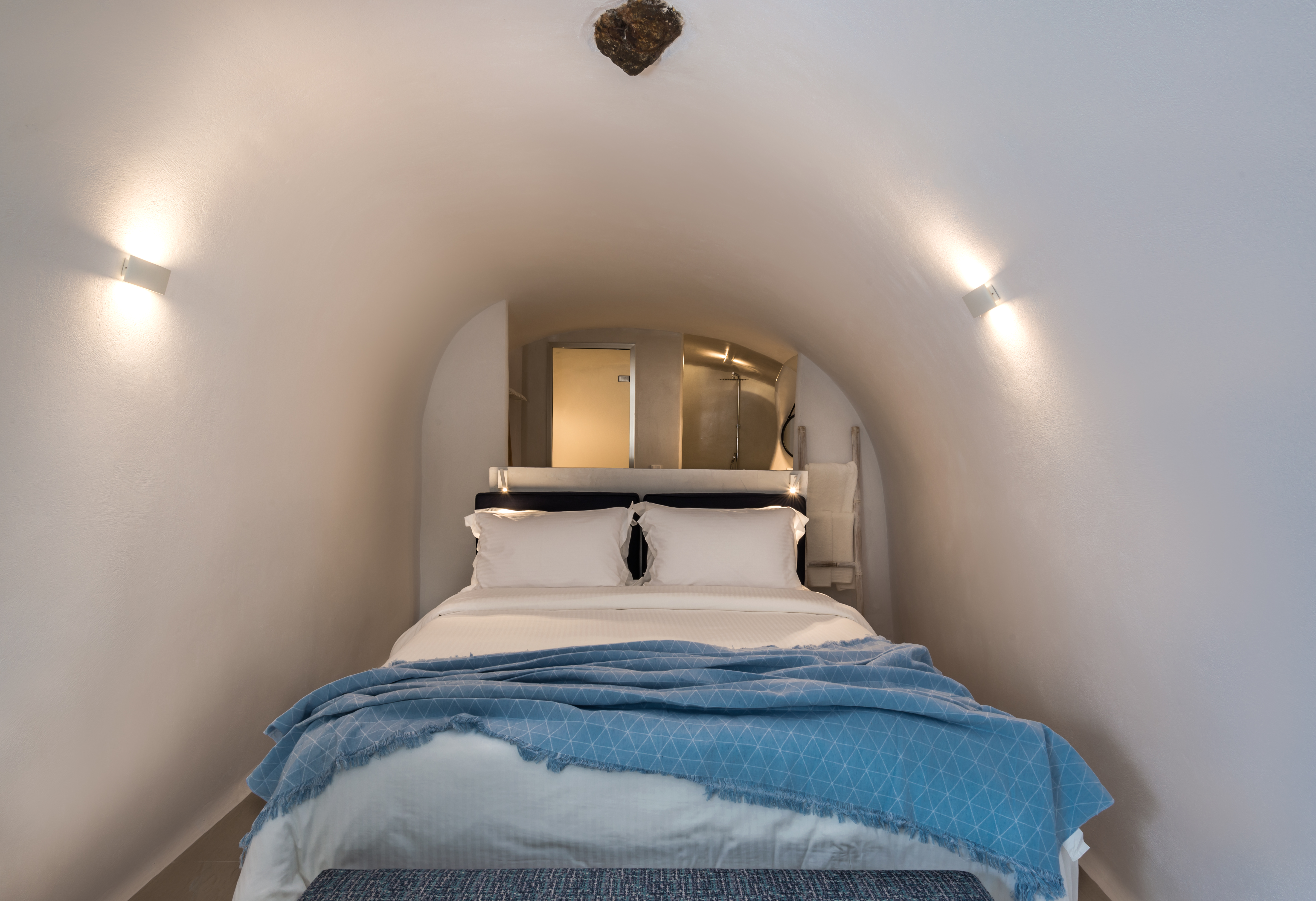 Cave, River, Superior, Suite, Caldera View, Hot Tub