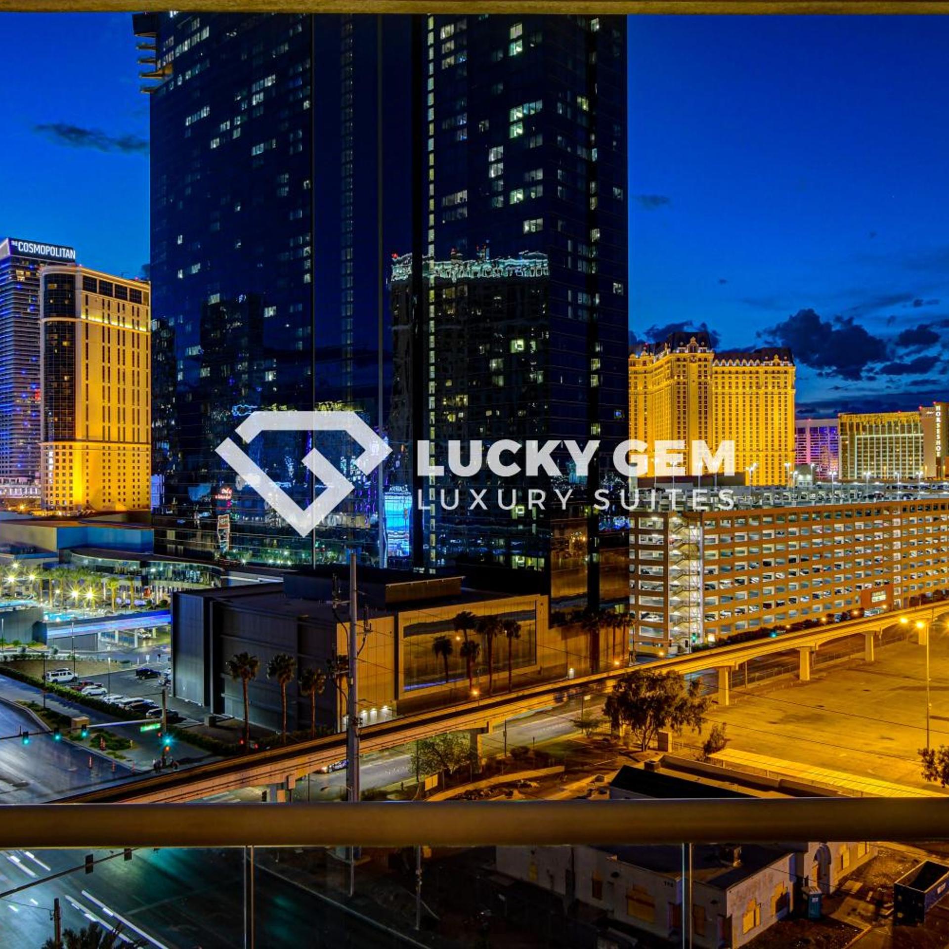 SPHERE VIEW - Signature MGM Resort Lucky Gem Penthouse & Luxury Suites 10817 10/49