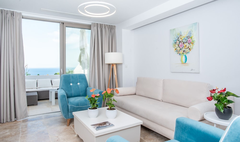 White Rock Of Kos - Adults Only 43/62