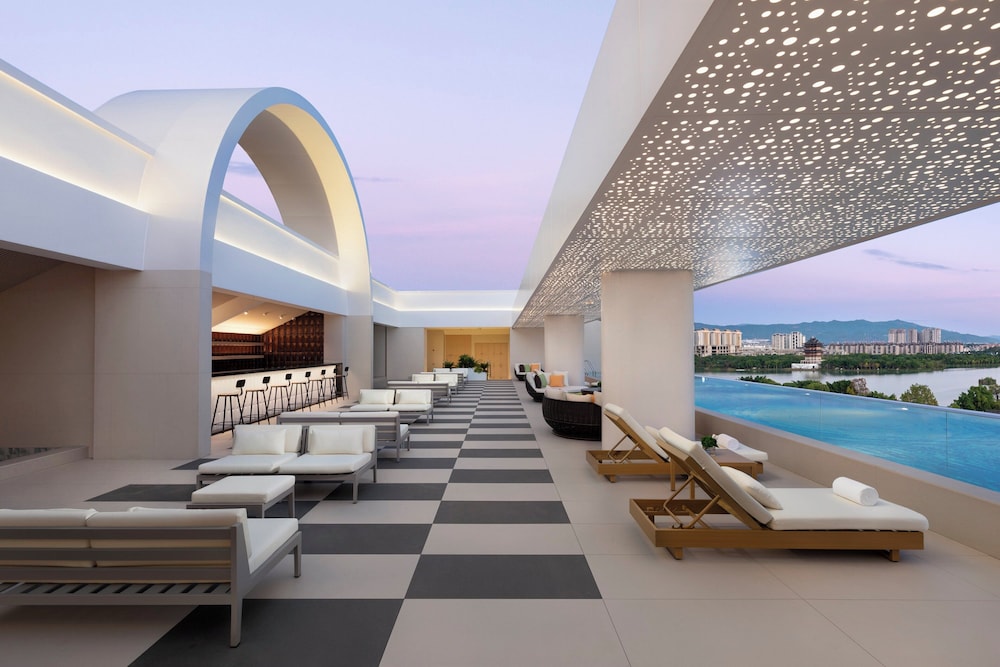 Holiday Inn Mile By Ihg، Miyang 24/50
