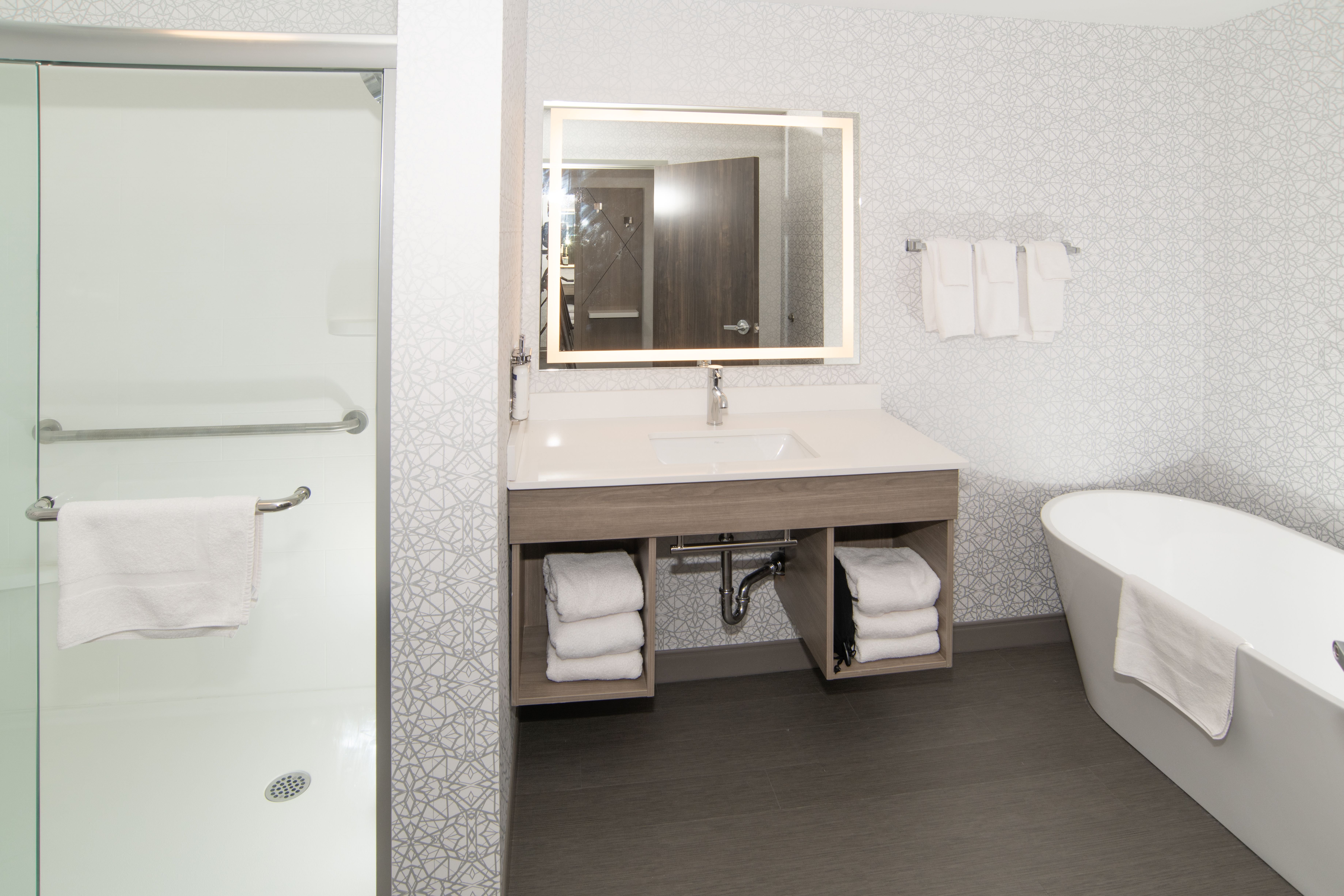 Holiday Inn Express & Suites - Moose Jaw an IHG Hotel 44/49