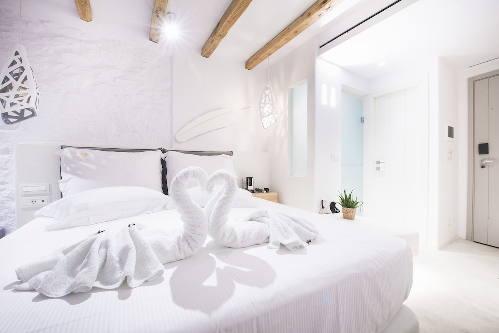 Olvos Luxury Suites Mykonos 12/73