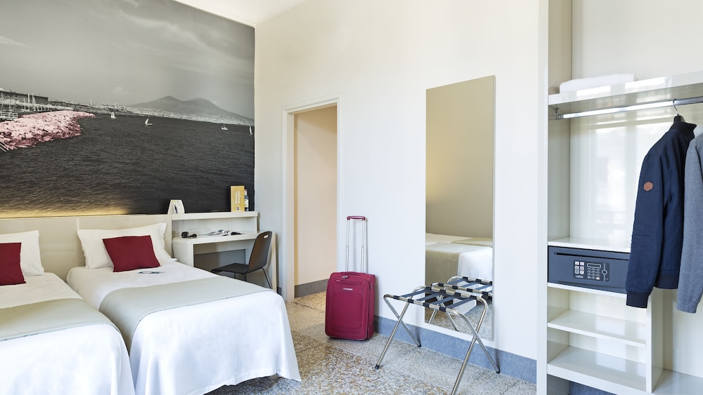 B&B Hotel Napoli 16/60