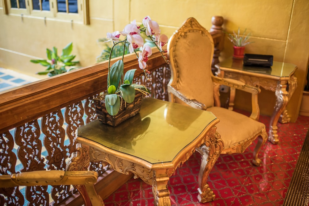Nakaraj Princess Chiang Rai Walking Street 30/52