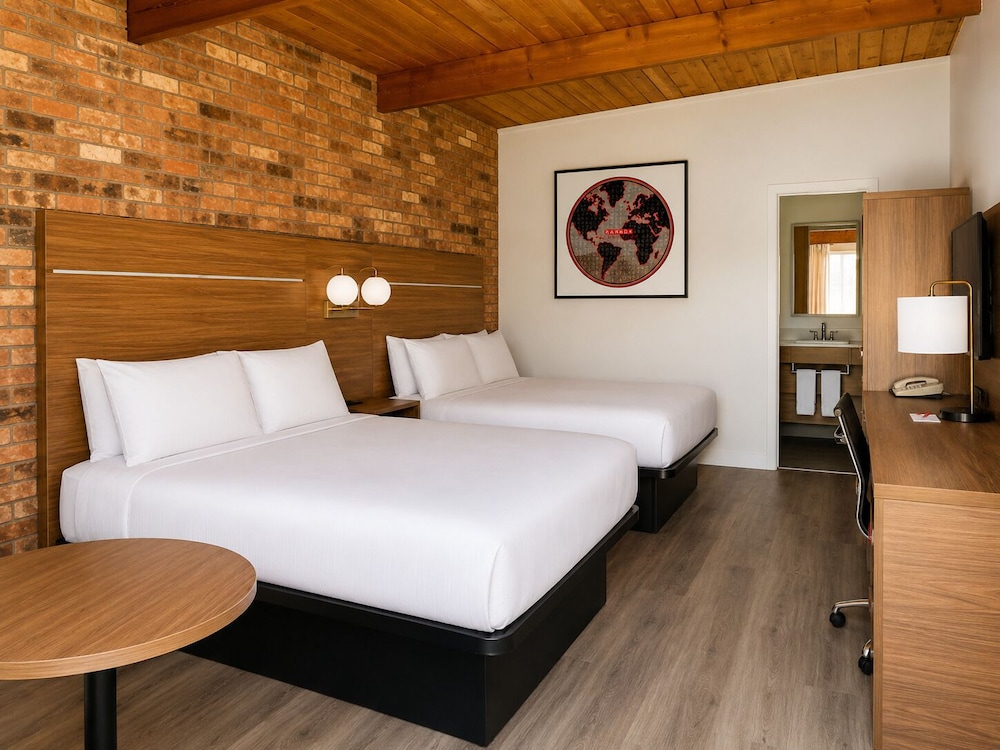 غرفة ديلوكس بسريرين كوين، Ramada by Wyndham 1000 Islands/Gananoque 6/10