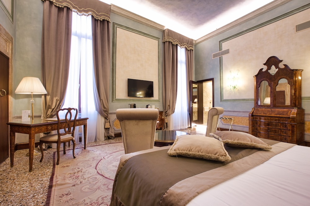 Hotel Ai Cavalieri Di Venezia 32/77