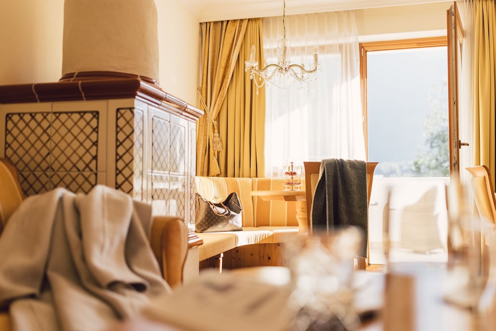 Alpenpalace Luxury Hideaway & Spa Retreat 20/50