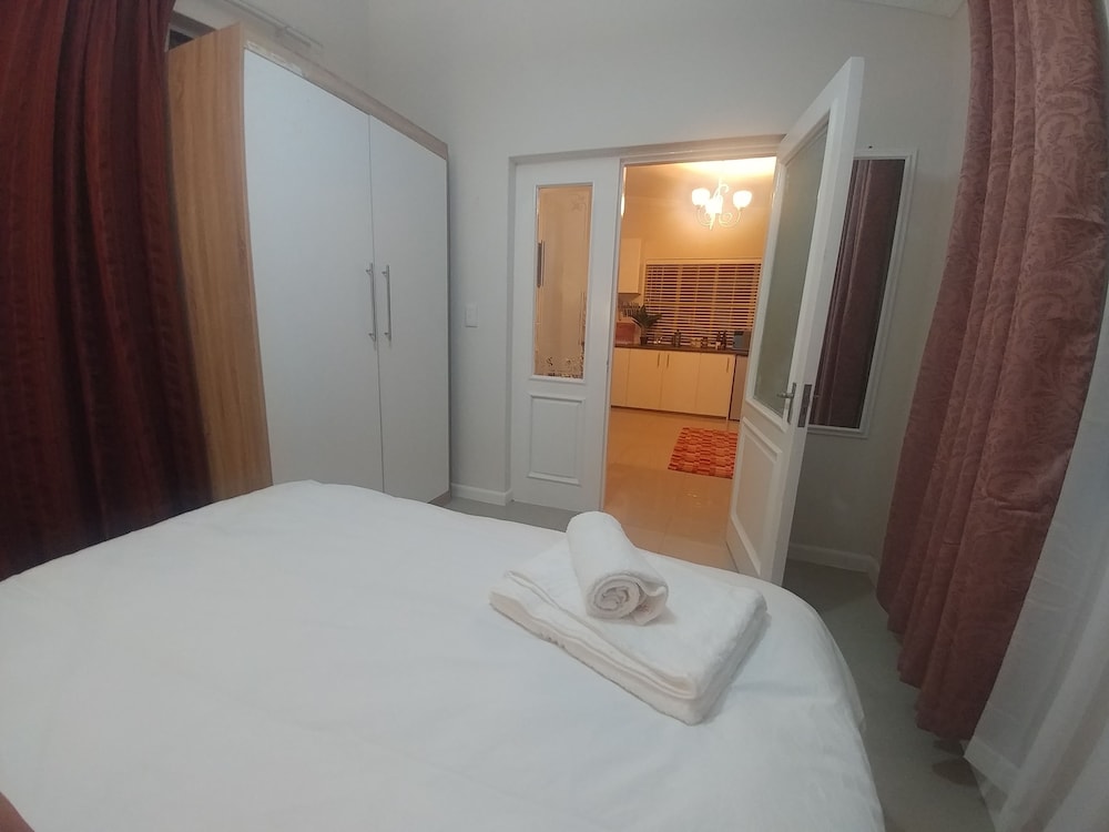 Pepper Tree Bnb 5/50