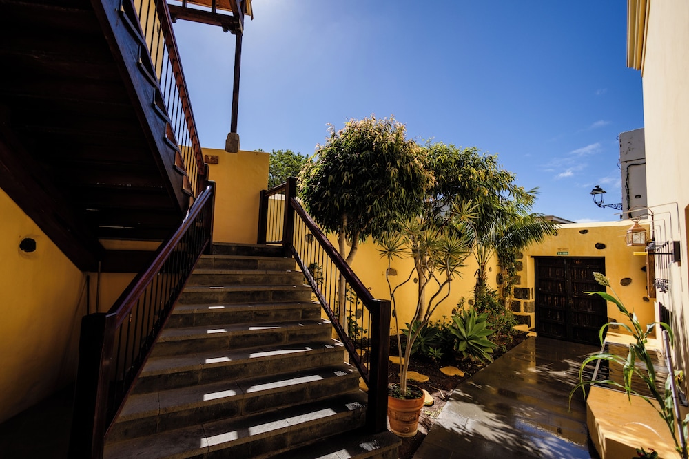 Rural Casa de los Camellos Hotel 4/41