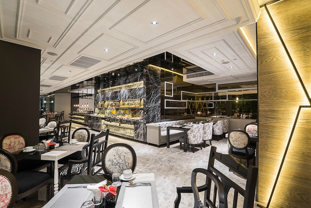 restaurant cafeteria