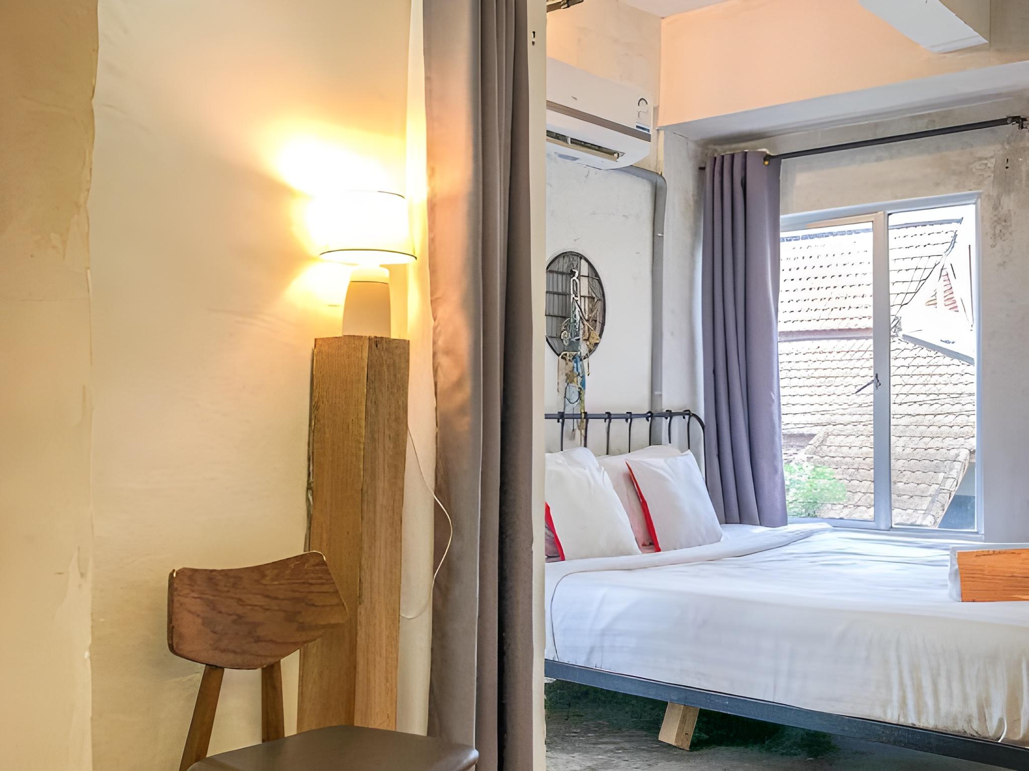 Deluxe, Double Bed