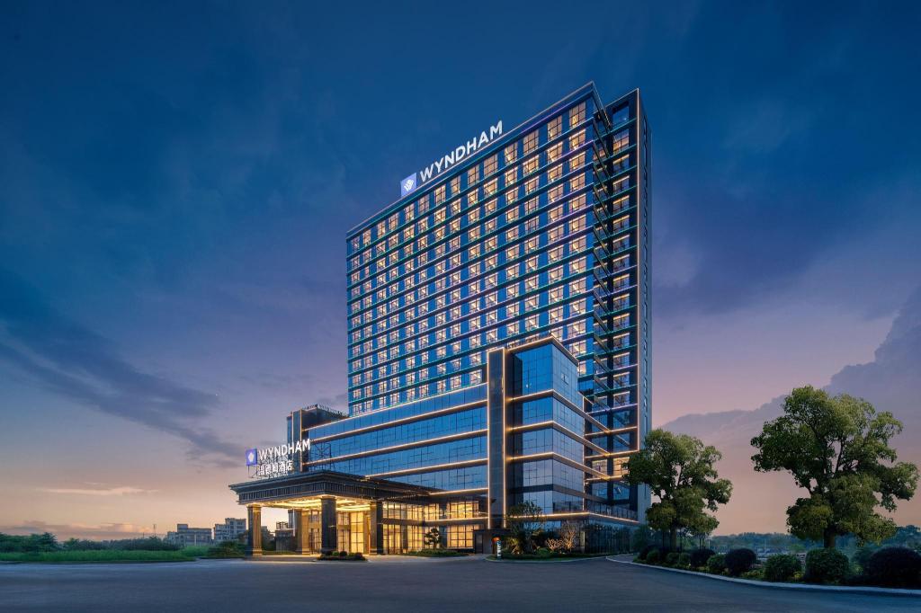 Wyndham Huazhou South 6/41
