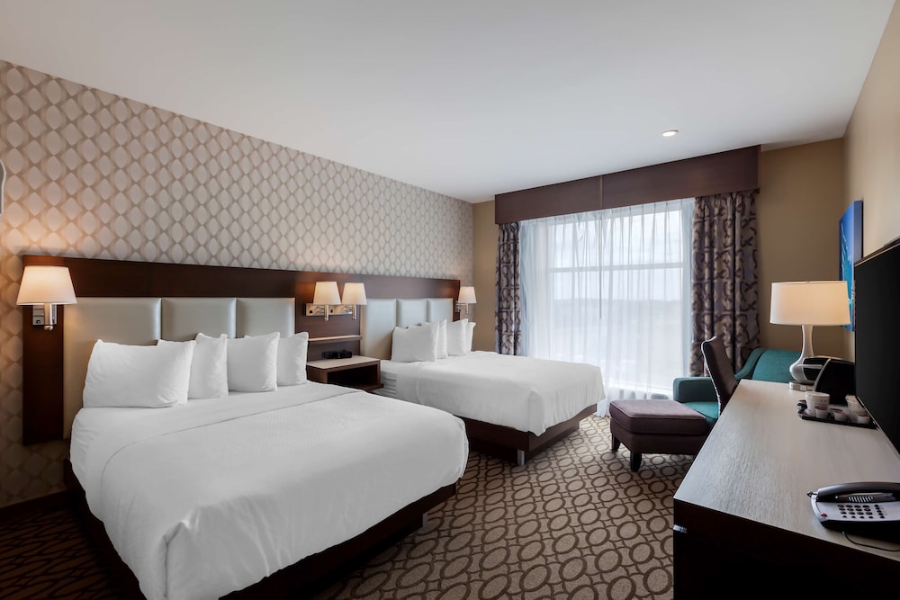غرفة قياسية بسريرين كوين، Best Western Plus St. John s Airport Hotel and Suites 7/10